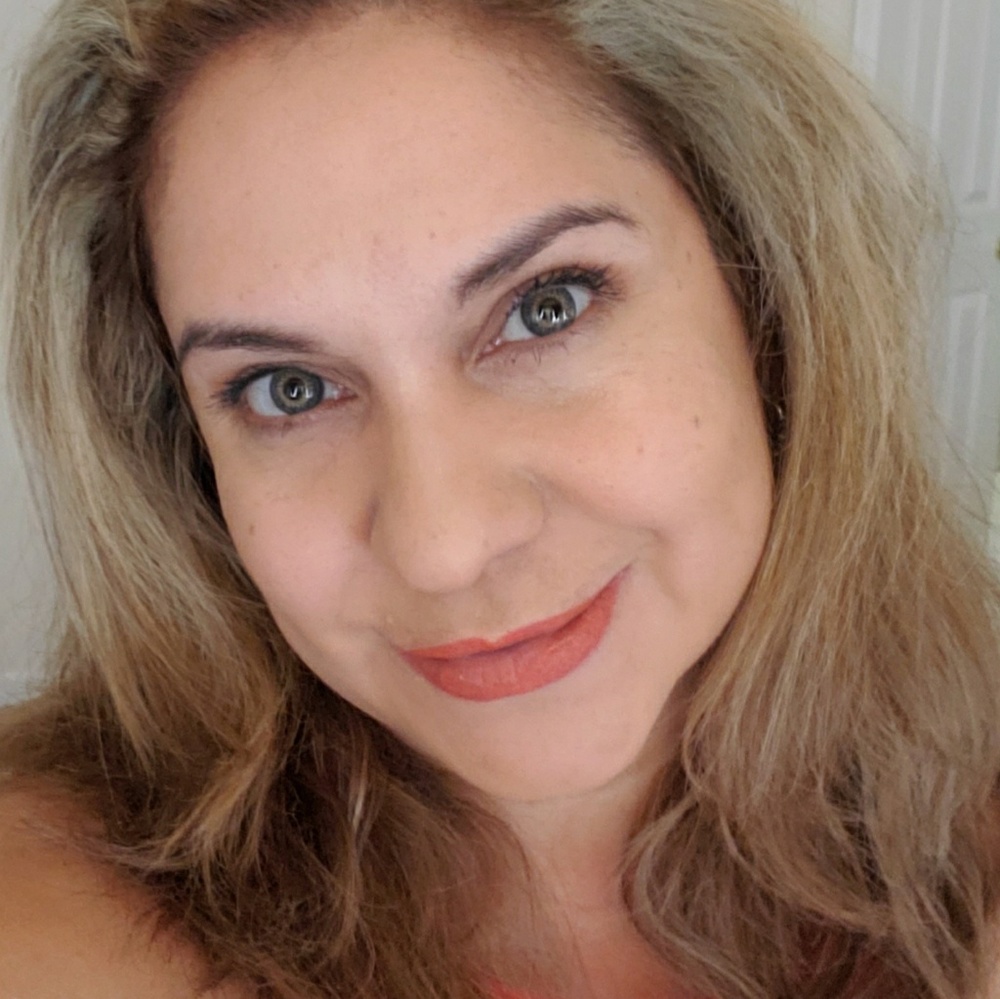 Meet your Posher, Noelia